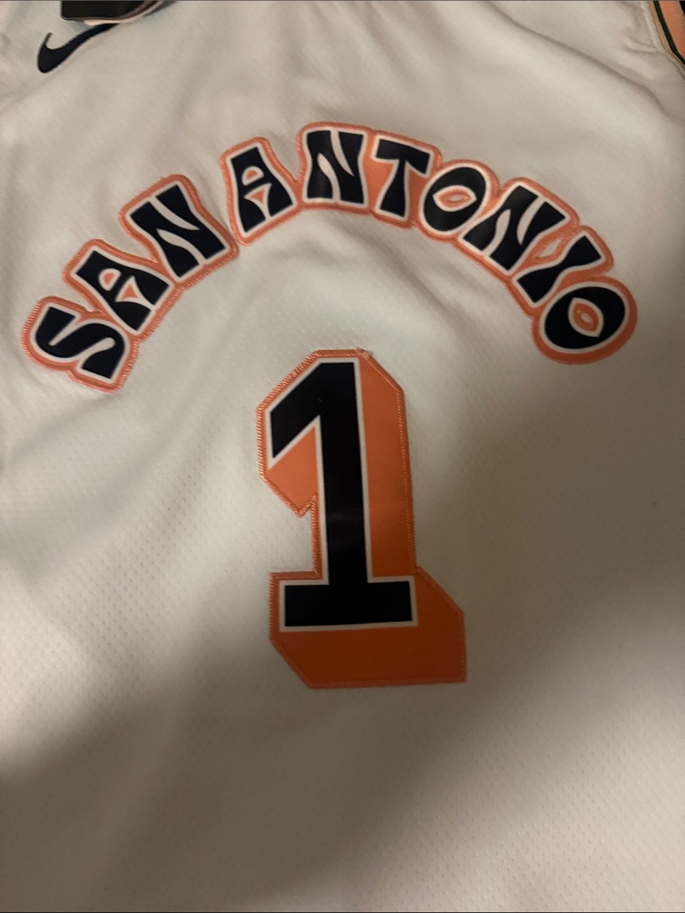 Nike San Antonio Spurs Victor Wembanyama #1 Jersey City Edition Size XL - Picture 4 of 7